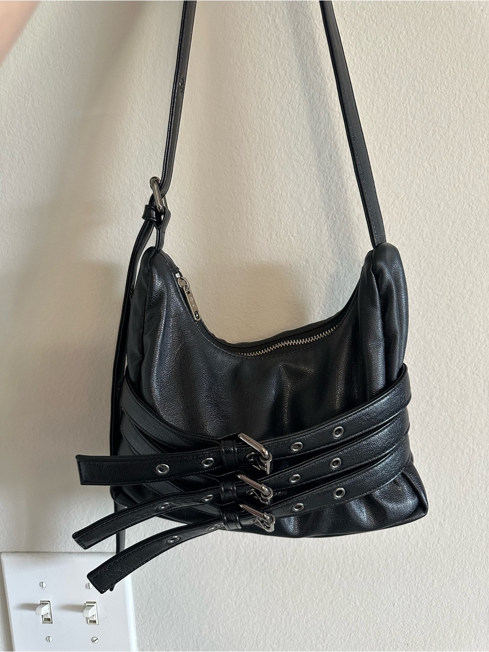 Samo Ondoh Korean Brand Black Trio Belt Mug Shoulder Bag - Picture 4 of 6